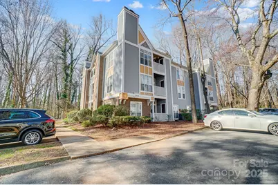 2514 Cranbrook Lane #9, Charlotte, NC 28207 - Photo 1