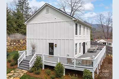 8 Pinecroft Place, Asheville, NC 28804 - Photo 1