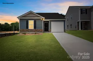 1411 5th Street Dr NE, Hickory, NC 28601 - Photo 1