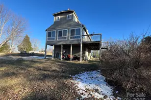 34 Point Lookout Cir, Hendersonville, NC 28792 - Photo 1
