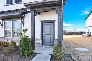 9131 NW Harwen Ln NE, Charlotte, NC 28215 - Photo 1