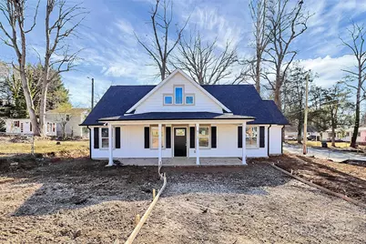 913 W Ninth Avenue, Gastonia, NC 28052 - Photo 1