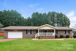 121 Cres Pl Ln, Mooresville, NC 28117 - Photo 1