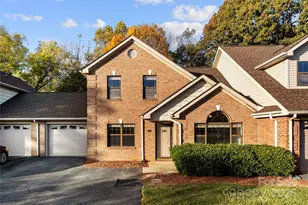 200 W 18th St, Newton, NC 28658 - Photo 1