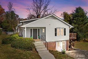 706 Rhodes Park Dr, Hendersonville, NC 28791 - Photo 1