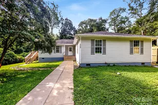 205 Mauney St, Mount Holly, NC 28120 - Photo 1