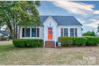 407 S Cedar Street, Pageland, SC 29728 - Photo 1