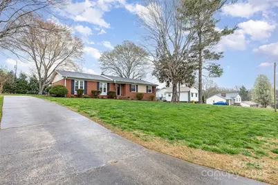 905 Tait Street, Lincolnton, NC 28092 - Photo 1