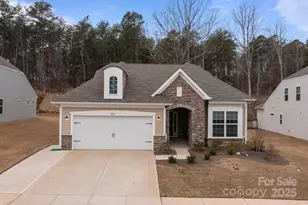 4720 Maiden Crk Wy, Maiden, NC 28650 - Photo 1