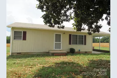 4611 Hickory Lincolnton Highway, Newton, NC 28658 - Photo 1