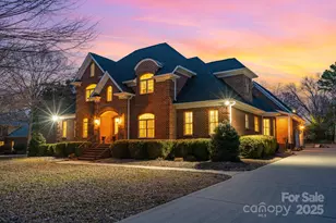 4421 Windwood Cir, Charlotte, NC 28226 - Photo 1