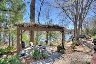 7611 Buckland Rd, Charlotte, NC 28278 - Photo 1