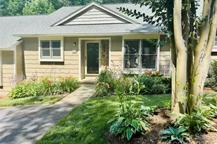 413 19th Ave Ct NE, Hickory, NC 28601 - Photo 1