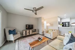 1001 Churchill Downs Ct, Charlotte, NC 28211 - Photo 1