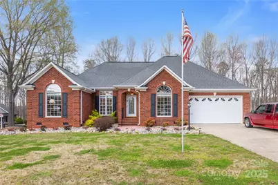 801 Toncin Avenue, Bessemer City, NC 28016 - Photo 1