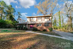 407 Covington St, Rockingham, NC 28379 - Photo 1