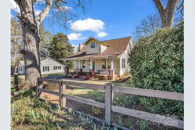 110 N Lyles Avenue, Landrum, SC 29356 - Photo 1