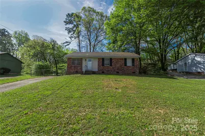 619 Center Street, Gastonia, NC 28054 - Photo 1