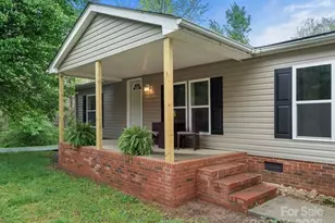 141 Hickory Creek Dr, Gastonia, NC 28052 - Photo 1