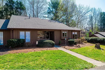 1713 12th Street NE, Hickory, NC 28601 - Photo 1