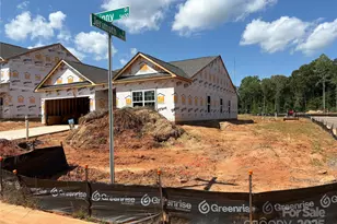 5602 Skinny Dr, Charlotte, NC 28215 - Photo 1