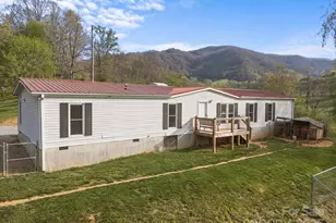 639 Willis Cove Rd, Canton, NC 28716 - Photo 1