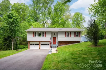 15 Heather Lane, Fairview, NC 28730 - Photo 1