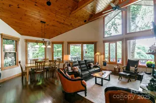 25 Ivy Point Ln, Burnsville, NC 28714 - Photo 1