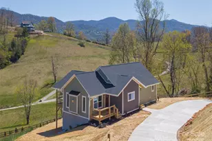 191 Aster Rdg Dr, Waynesville, NC 28786 - Photo 1