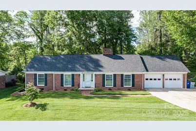 717 Pennell Street NE, Lenoir, NC 28645 - Photo 1