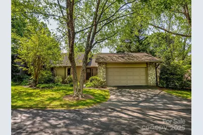 3 Governors Drive, Asheville, NC 28804 - Photo 1