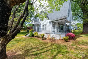 602 W 6th St, Newton, NC 28658 - Photo 1