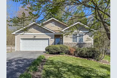 204 Karla Circle, Hendersonville, NC 28739 - Photo 1