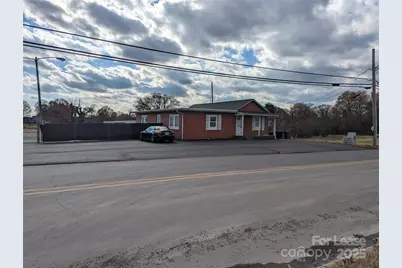 628 Monroe Street, Statesville, NC 28677 - Photo 1