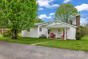 128 Summit Ave, Brevard, NC 28712 - Photo 1