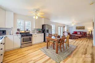 661 Old Chestnut Mountain Rd, Newland, NC 28657 - Photo 1