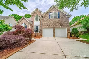 404 Basingdon Ct, Waxhaw, NC 28173 - Photo 1