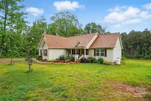 1534 Buffalo Shoals Rd, Lincolnton, NC 28092 - Photo 1