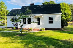 716 E Union St, Marshville, NC 28103 - Photo 1