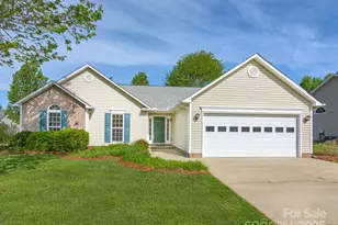 143 Running Briar Rd, Fletcher, NC 28732 - Photo 1