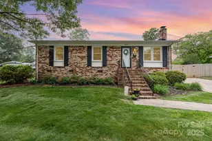 1005 N Main St, Mount Holly, NC 28120 - Photo 1