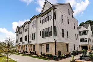 510 Lockwood Crk Dr, Charlotte, NC 28208 - Photo 1