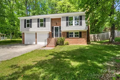 6839 Wagon Oak Road, Charlotte, NC 28212 - Photo 1