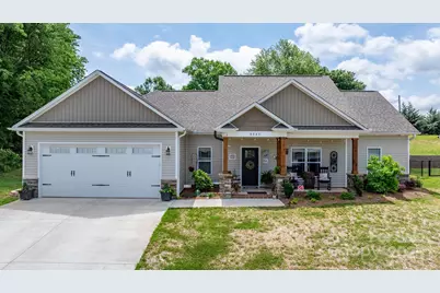 4949 Southview Drive, Hickory, NC 28602 - Photo 1