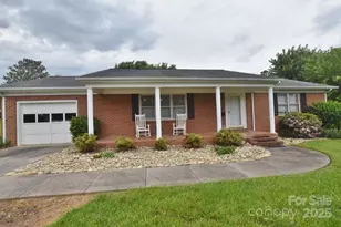 902 Church St NW, Valdese, NC 28690 - Photo 1