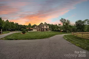 3440 17th Ave NE, Hickory, NC 28601 - Photo 1