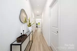 220 S Columbia St, Gastonia, NC 28054 - Photo 1