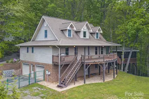 360 Lenwood Dr, Waynesville, NC 28785 - Photo 1