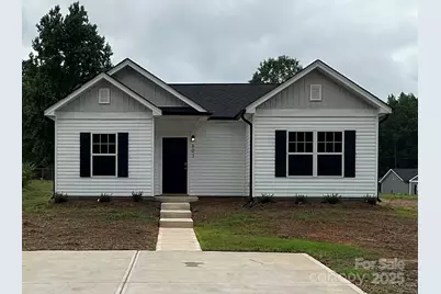 601 Queens Road, Gastonia, NC 28052 - Photo 1