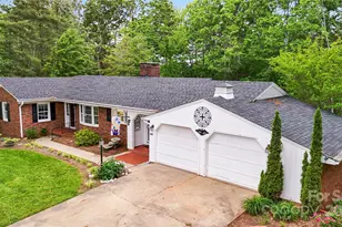 200 Woodside Dr, Morganton, NC 28655 - Photo 1